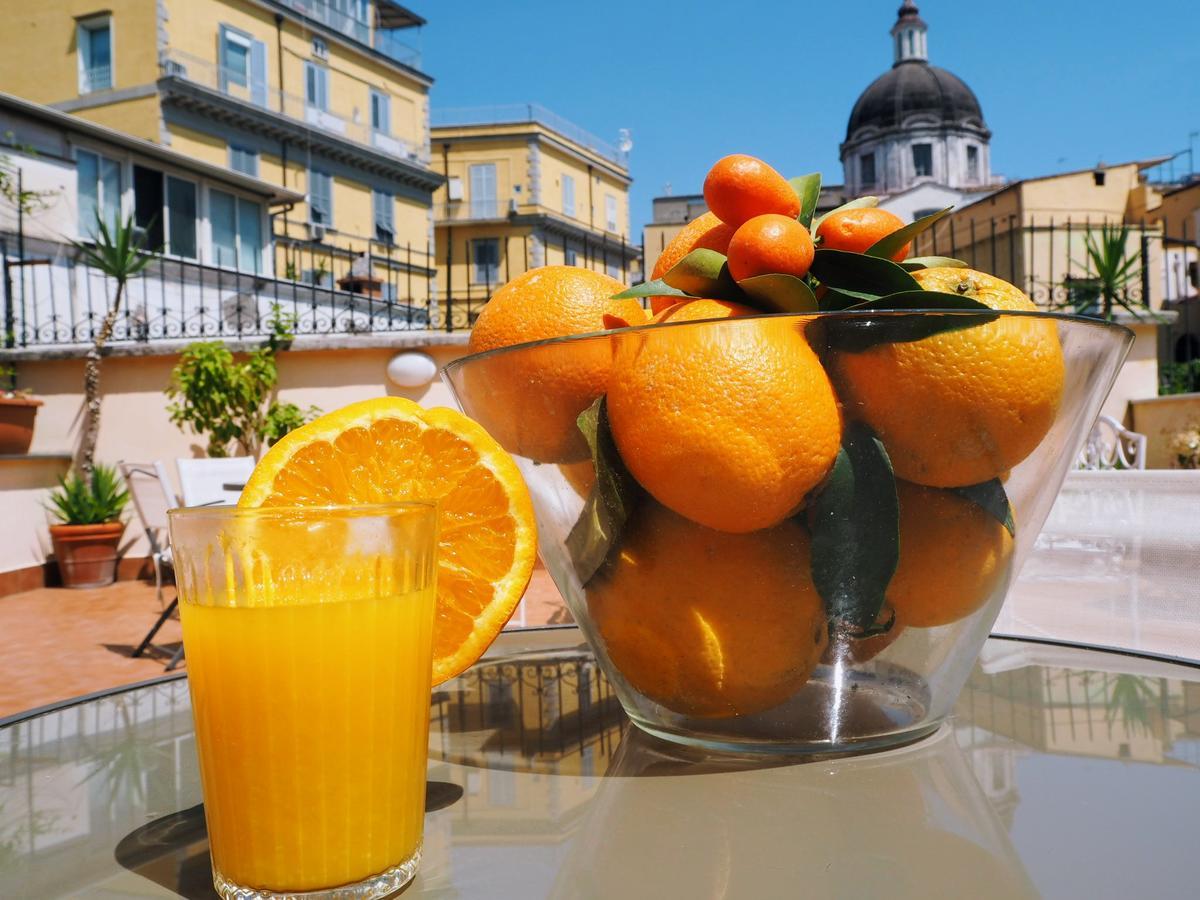 B&B Palazzo Mirelli เนเปิลส์ ภายนอก รูปภาพ